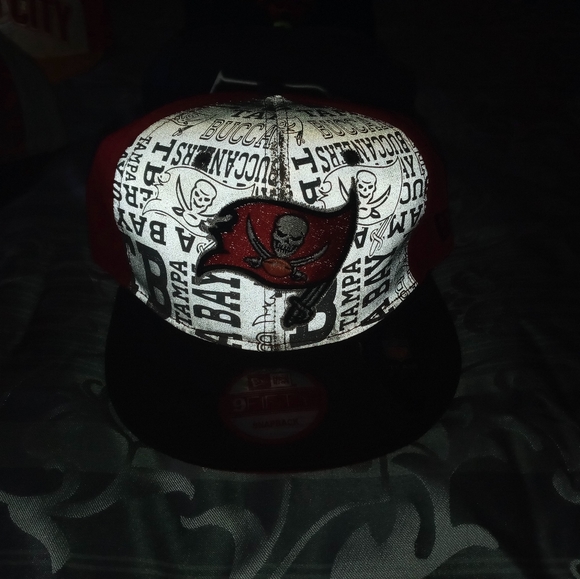 NFL and NBA snapbacks - Picture 10 of 10